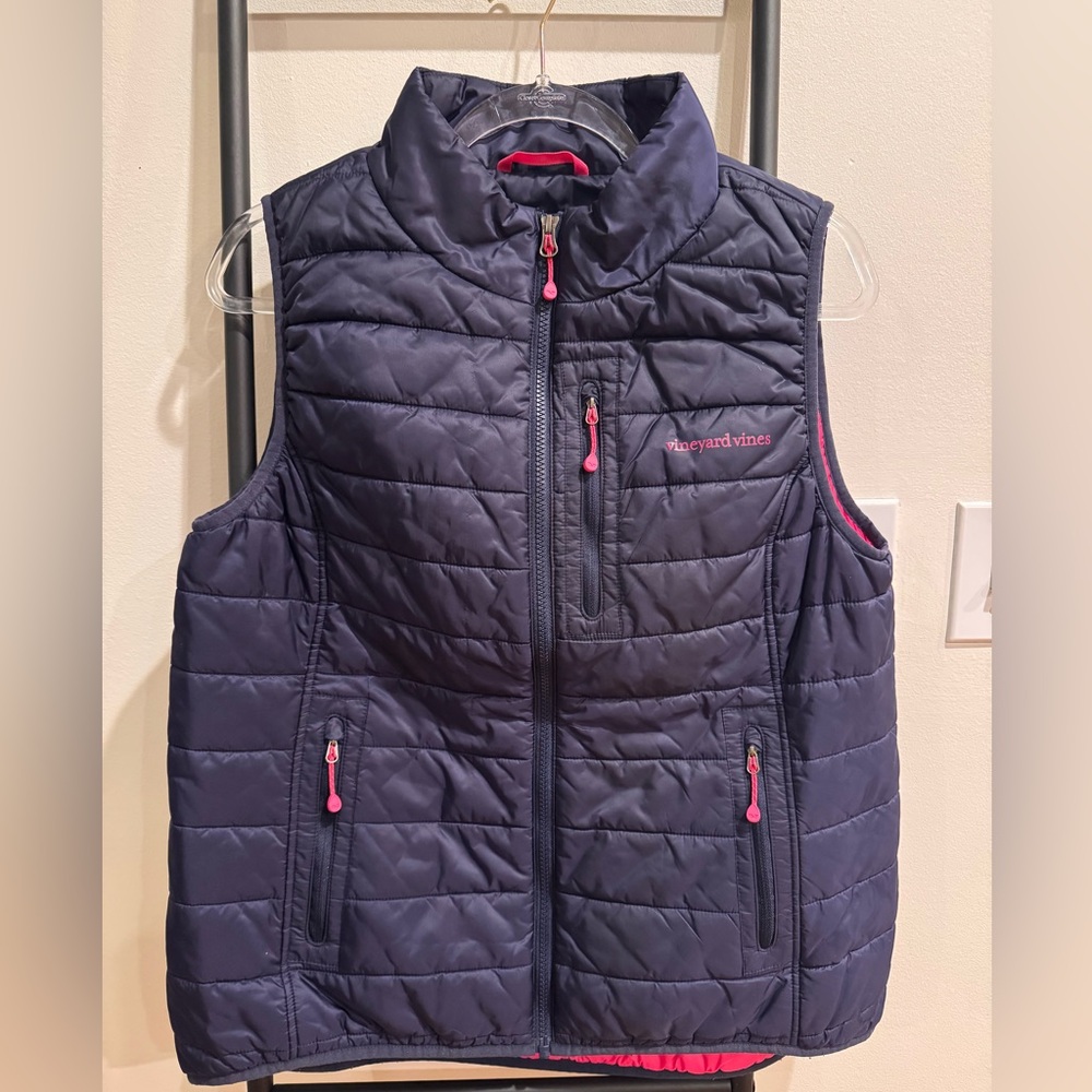 Vineyard Vines Women’s Mountain Weekend Puffer Vest